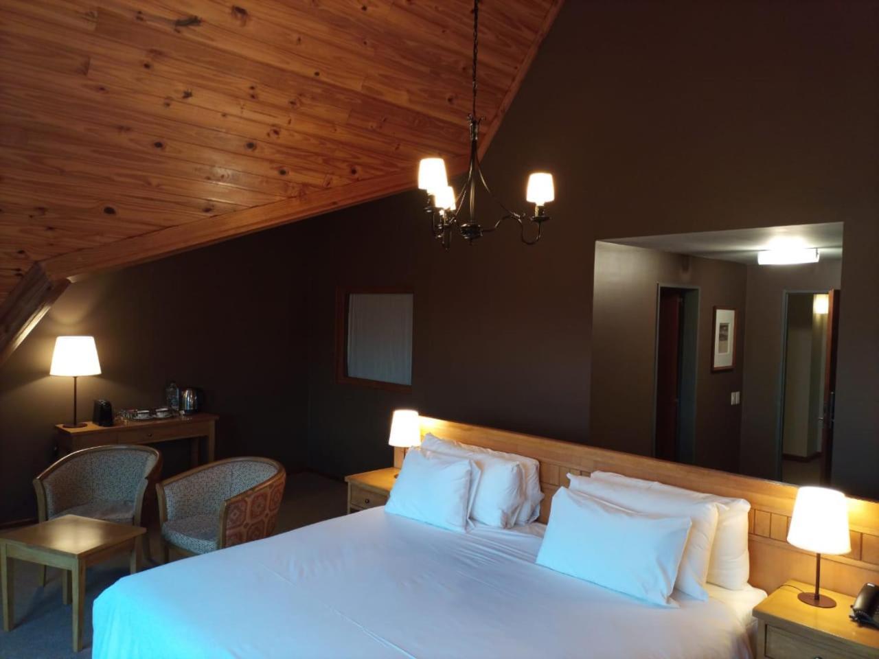 Los Cerros del Chaltén Boutique Hotel Extérieur photo